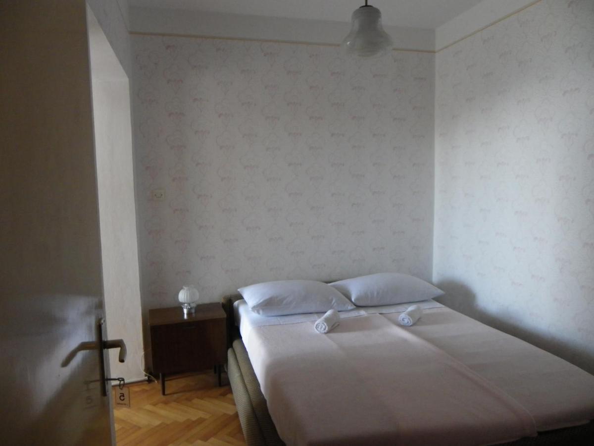 B&B Maestral Rab Раб Екстериор снимка