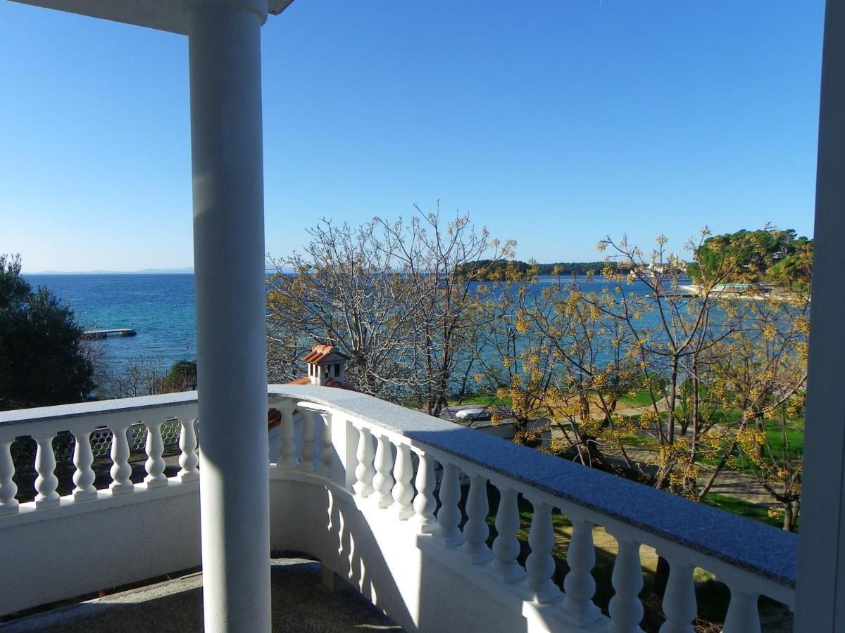 B&B Maestral Rab Раб Екстериор снимка