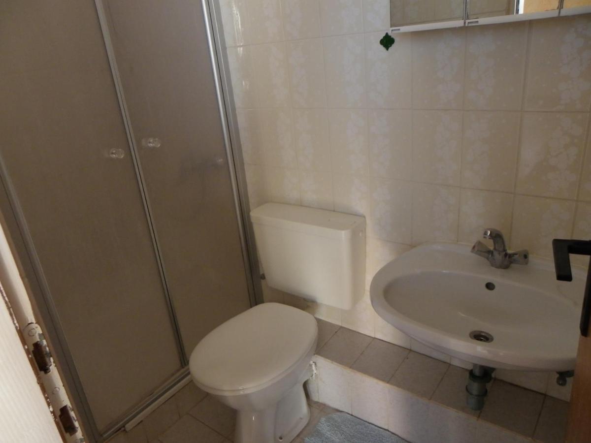 B&B Maestral Rab Раб Екстериор снимка