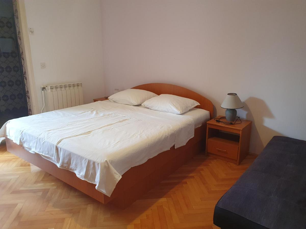 B&B Maestral Rab Раб Екстериор снимка